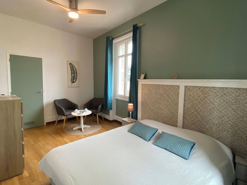 Les Mariniers Chambres d'Hôtes avec aire de jeux proche du ZooParc de Beauval - Spa nordique en option 1