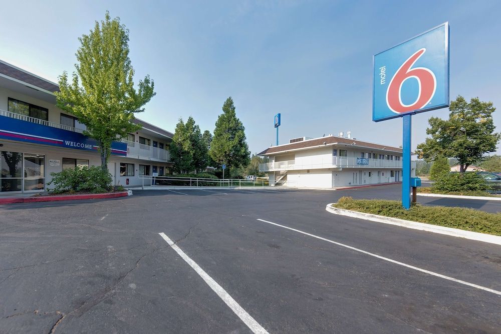 Motel 6 Weed - Mount Shasta 1