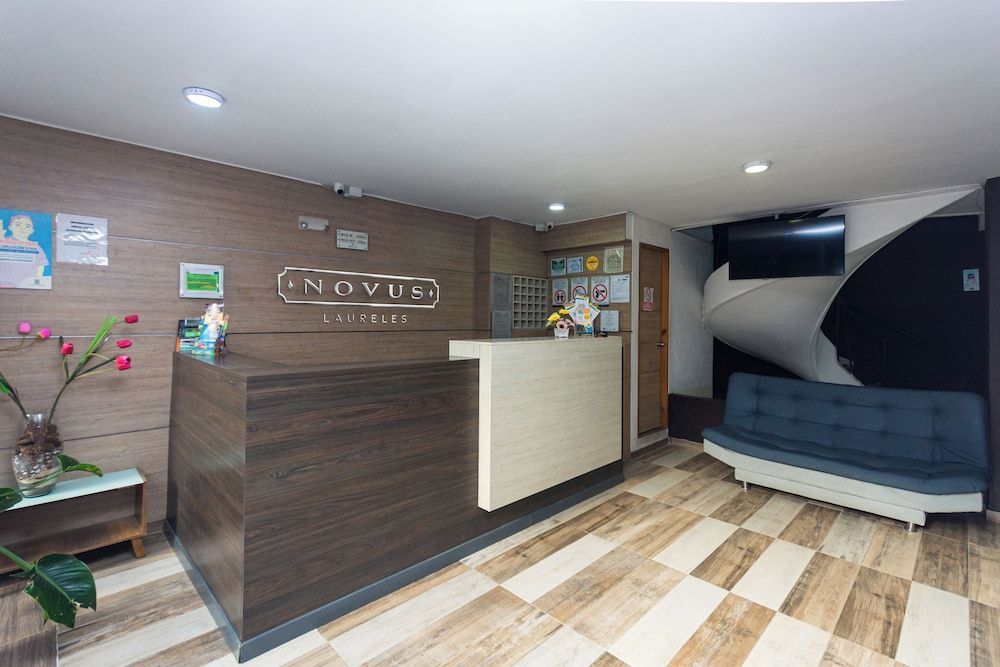 Novus Laureles 2