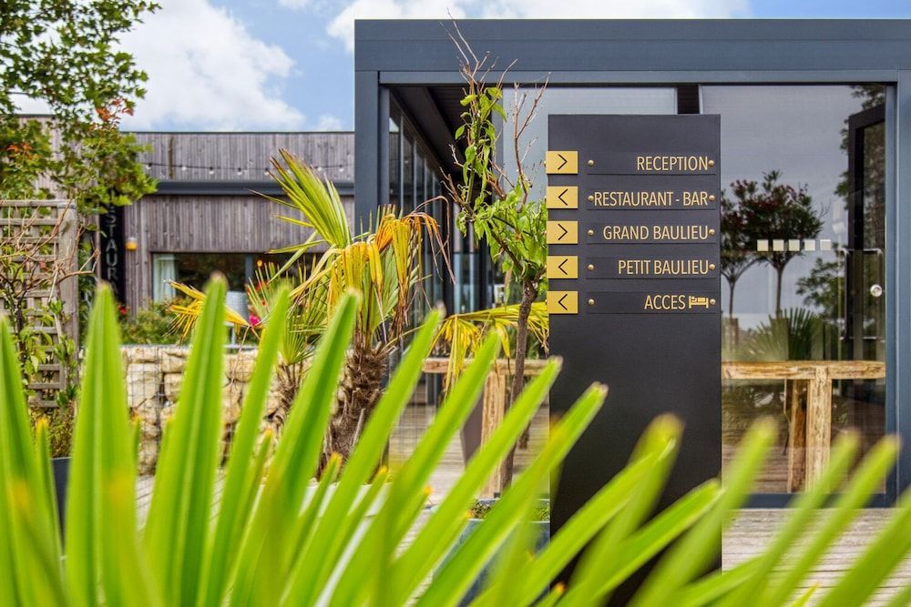 Le Domaine de Baulieu, Singuliers Hotels 2