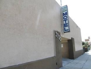 Golden West Manor Motel 1