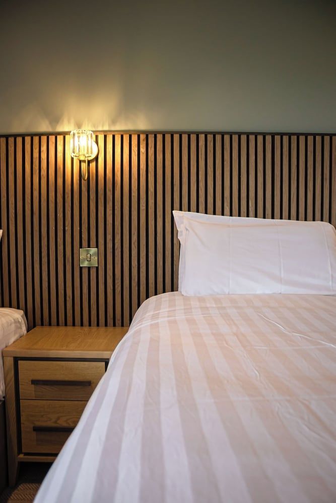Canavans Hotel 1