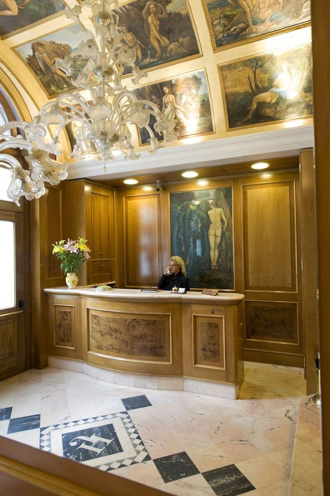 Hotel Joli 2