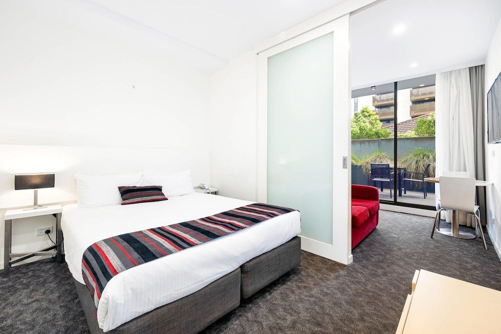 Comfort Apartments Box Hill 1