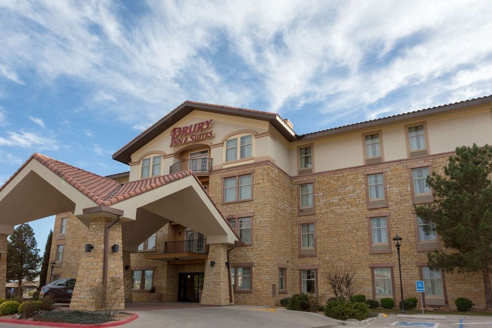 Drury Inn & Suites Las Cruces 1