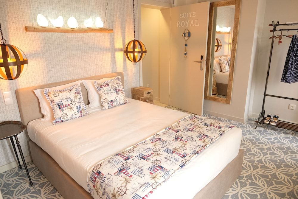 Royal Beach Hostel 1