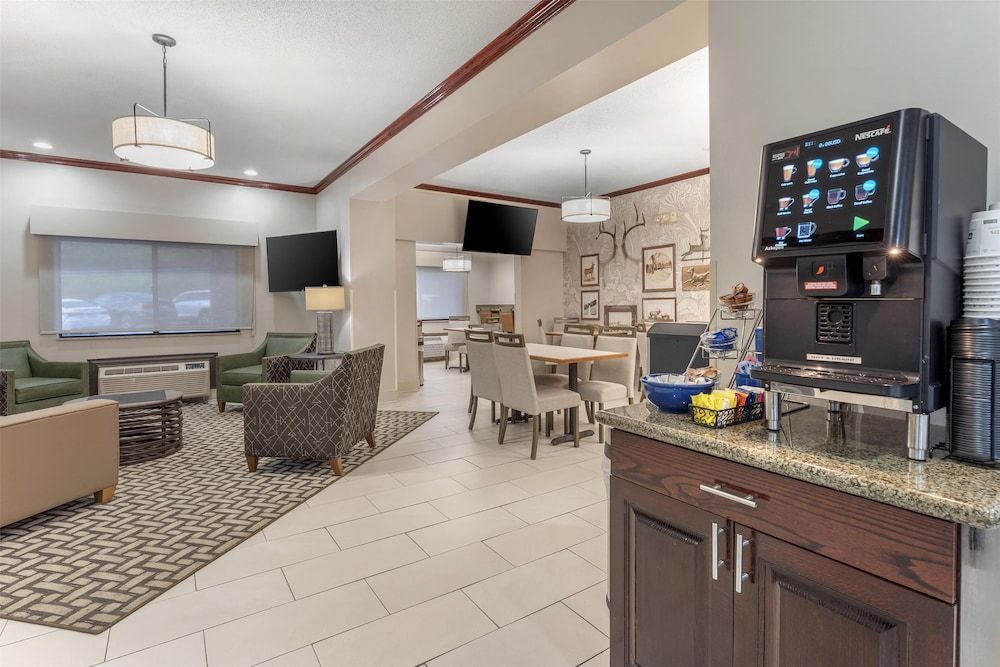 Best Western PLUS Executive Inn 2