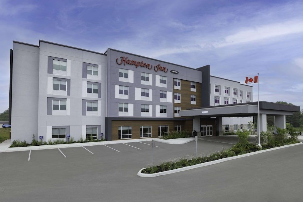 Hampton Inn Midland, On 1