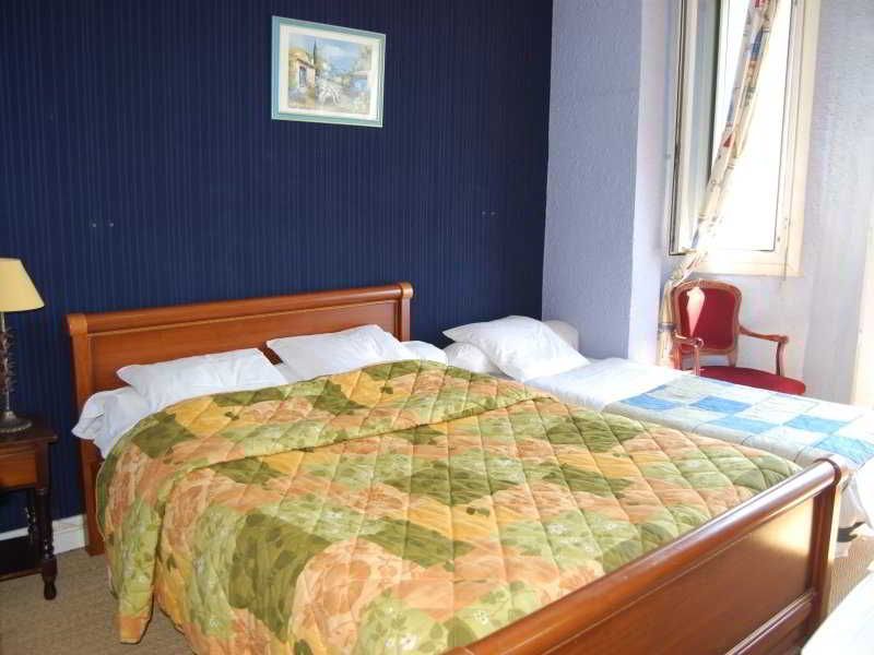 Azur Hotel 2