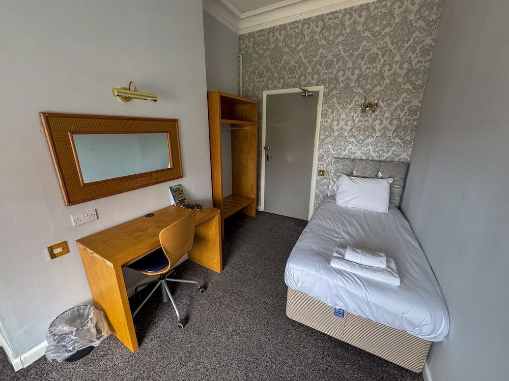 The New England Hotel 2
