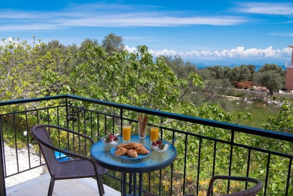 Amarandos Inn 2
