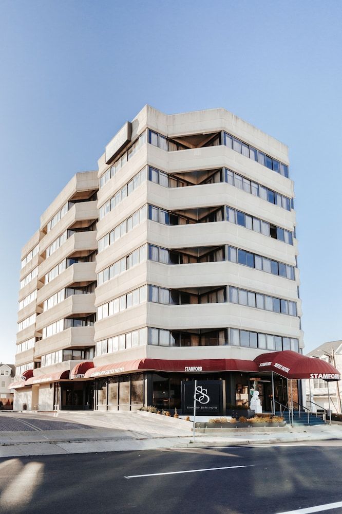 Stamford Suites 1