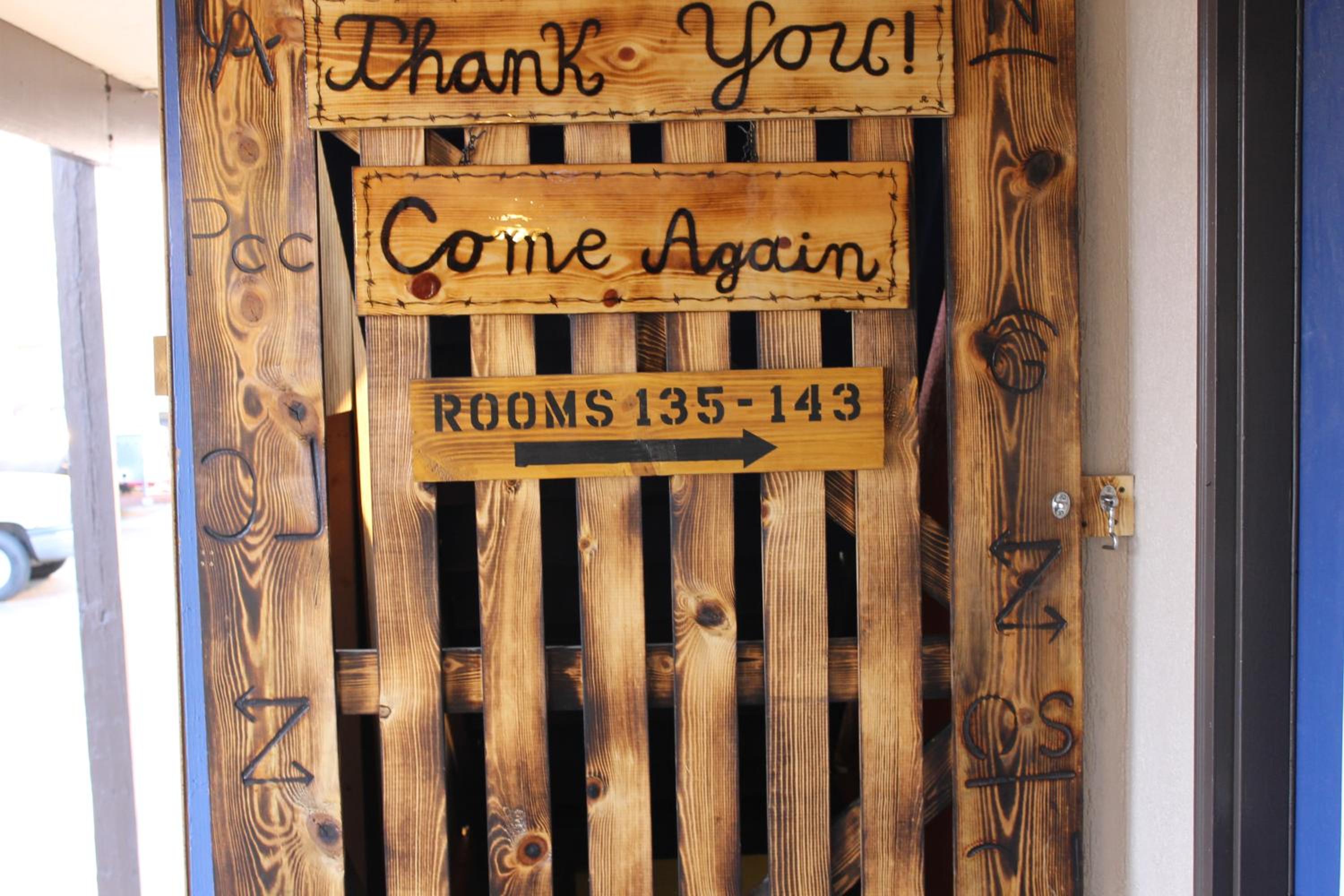 Wyatt Earp Hotel 1