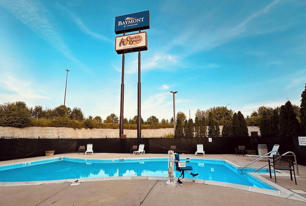 Baymont by Wyndham Indianapolis South 1