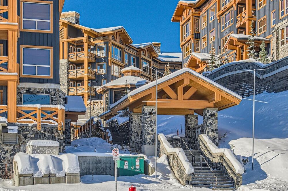Stonegate Resort by Okanagan Premier 1