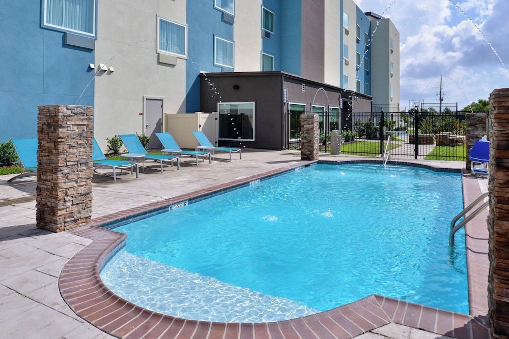 TownePlace Suites by Marriott Laplace 1