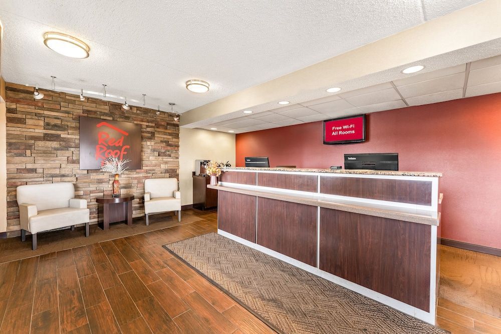 Red Roof Inn Allentown Airport 2