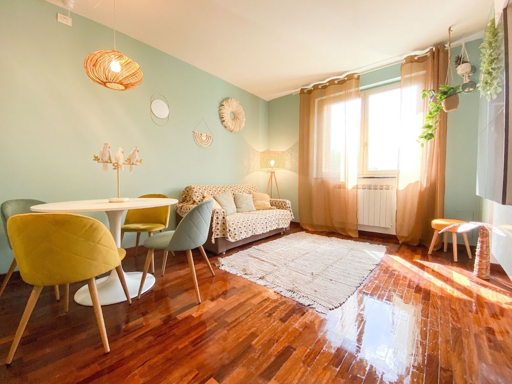 GIALLOMANGO Apt in Lucca 1