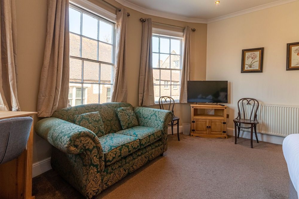 Hewitt's Restaurant & Rooms 2