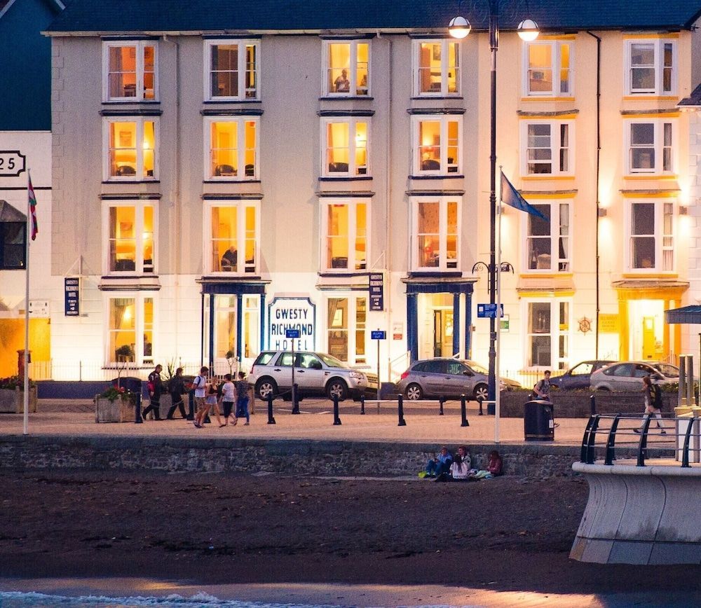 Richmond Hotel 1