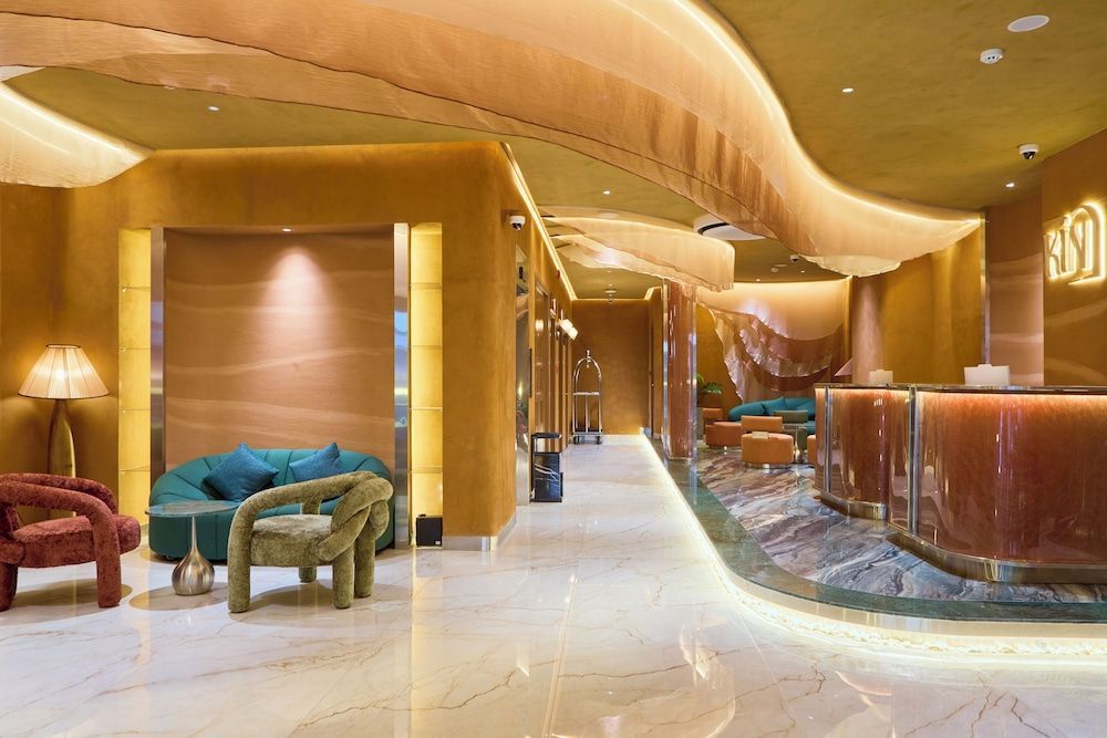 KiN Hotel Ly Tu Trong Edition 2