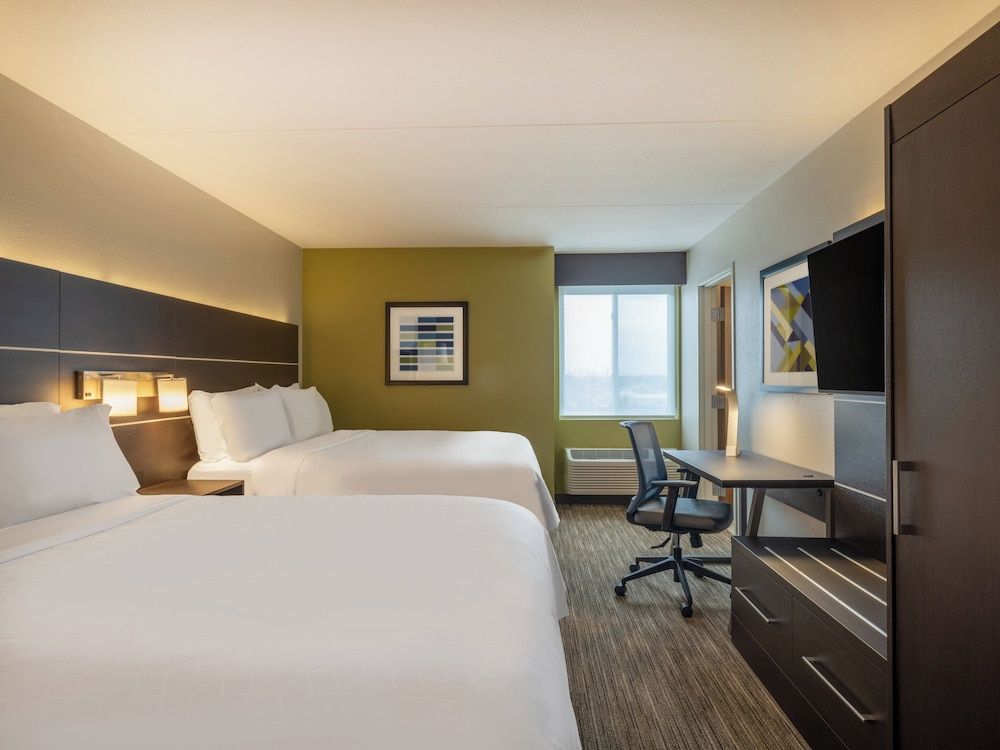 Holiday Inn Express MINNEAPOLIS WEST - PLYMOUTH by IHG 1