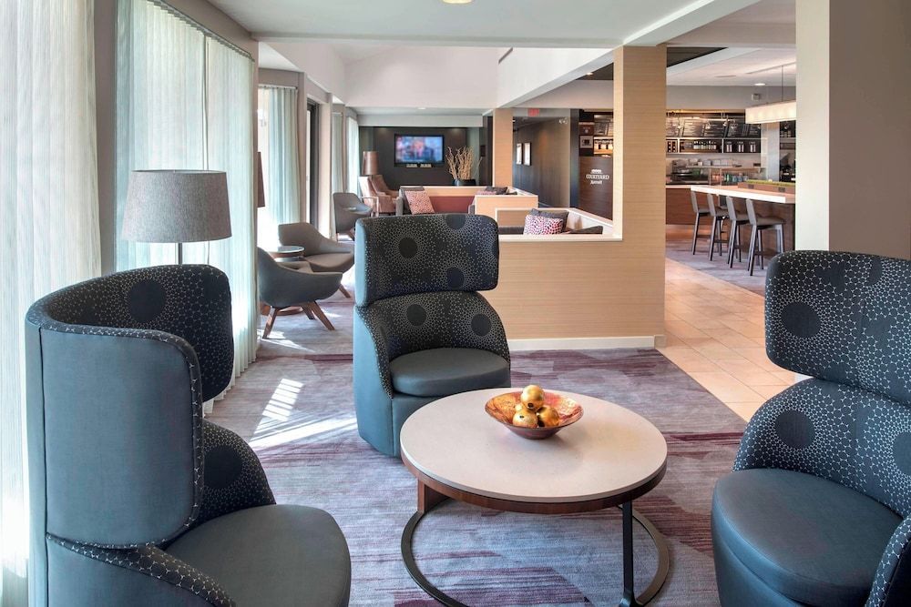 Courtyard by Marriott Mt. Laurel 2