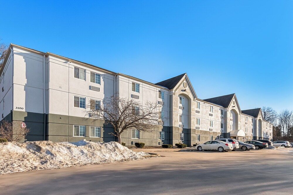 Birch Hill Suites Columbia 1