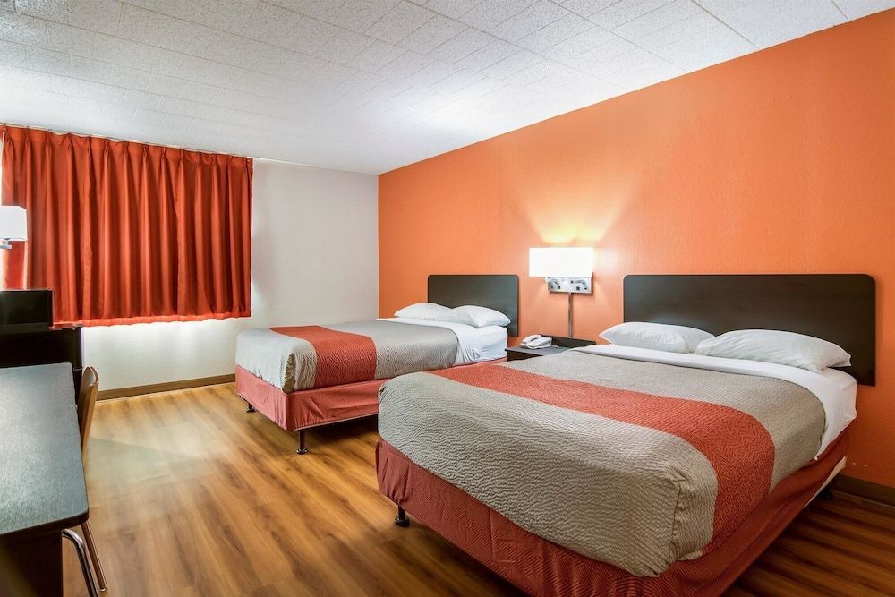 Motel 6-New Stanton, PA 1
