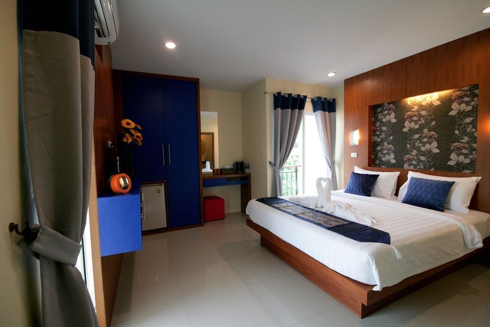 Calypso Patong Hotel 1