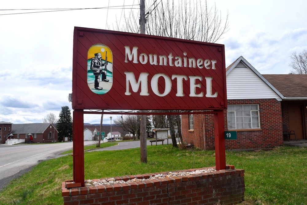 Mountaineer Motel 1