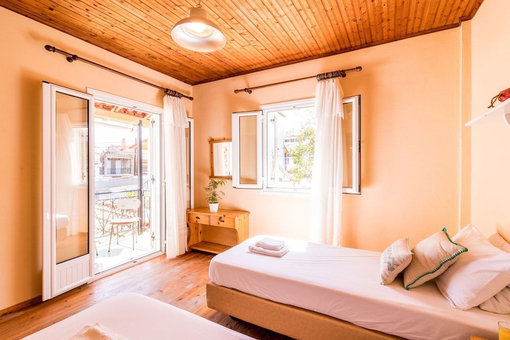 Private House in the Heart of Kavos by Konnect 1
