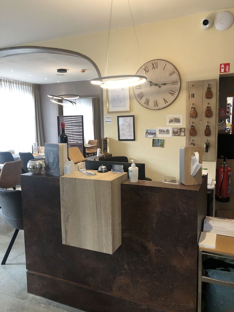 Hotel des Postes 2