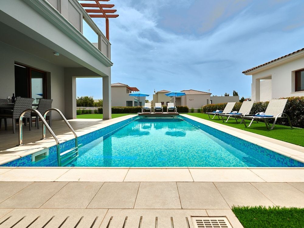 Angie Luxury Beach Villas 1