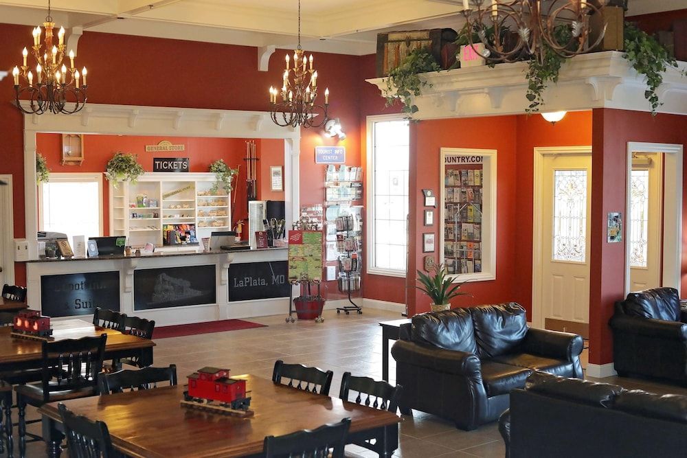 Depot Inn & Suites 1