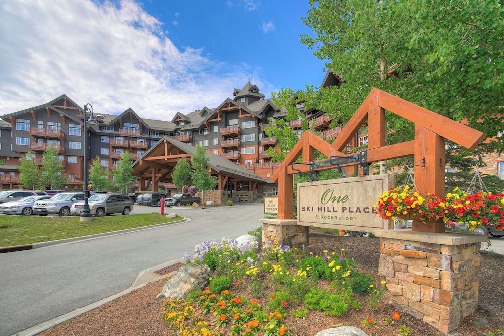 One Ski Hill Place, a RockResort, by Vail Resorts 1