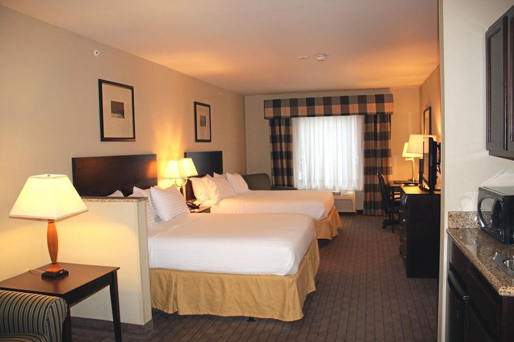 Holiday Inn Express & Suites SYRACUSE NORTH - AIRPORT AREA by IHG 2