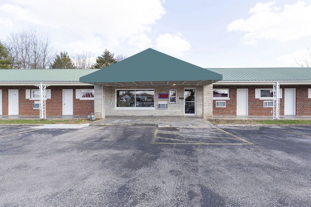 OYO Hotel Cave City KY 1