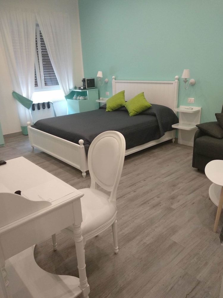 Suite Napoletana 2