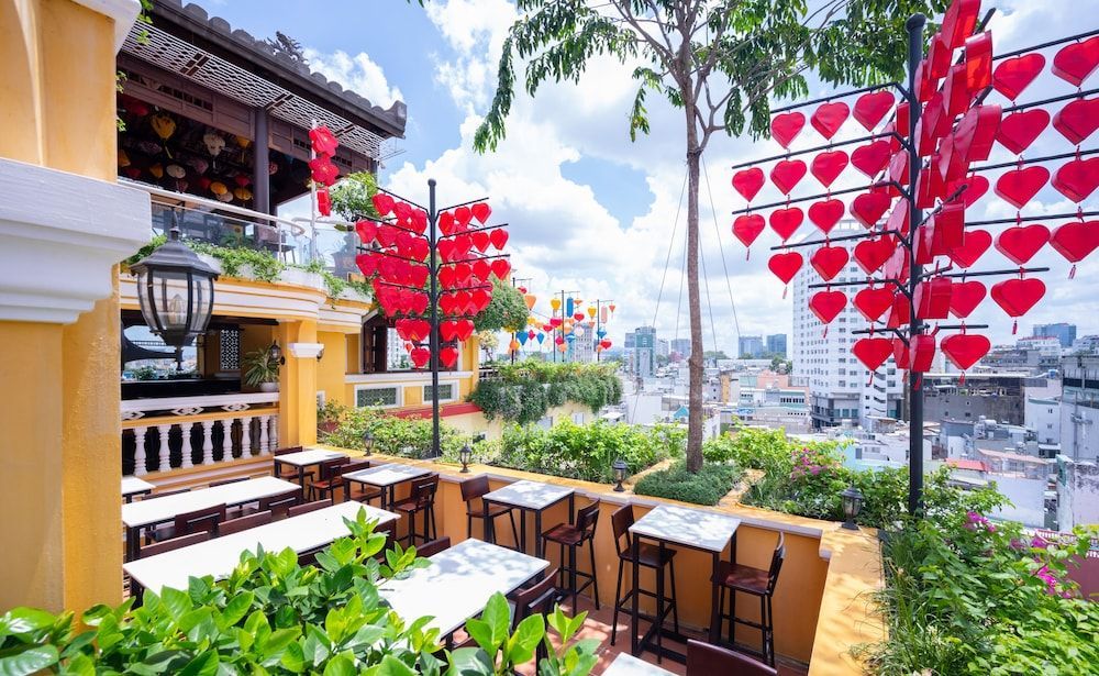 Duc Vuong Saigon Hotel - Bui Vien 1