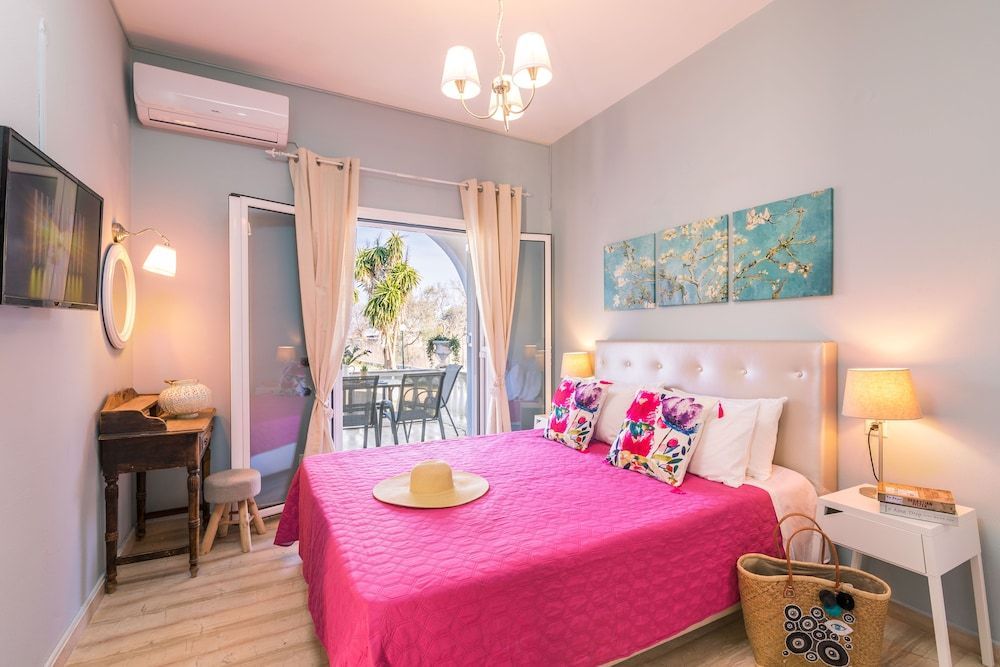 Lamda Apartments By Estia 1