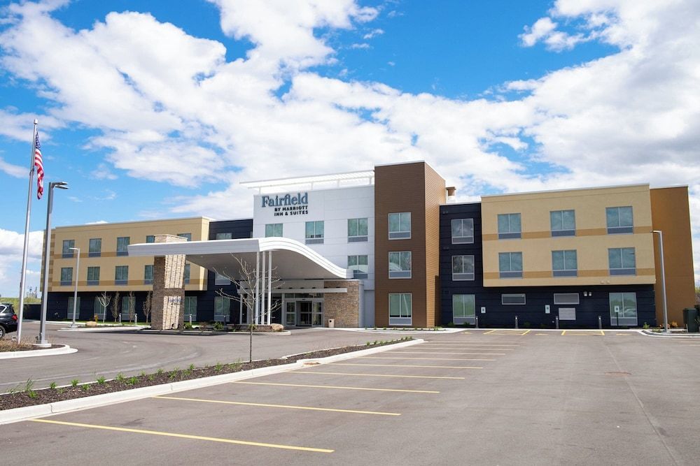 Fairfield by Marriott Inn & Suites Fond du Lac 1