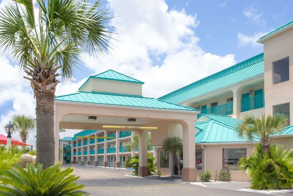 Days Inn by Wyndham Gulfport 1