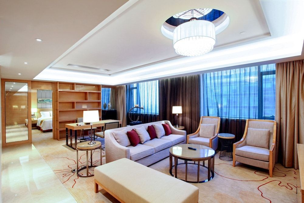 Holiday Inn Chengdu Oriental Plaza by IHG 2