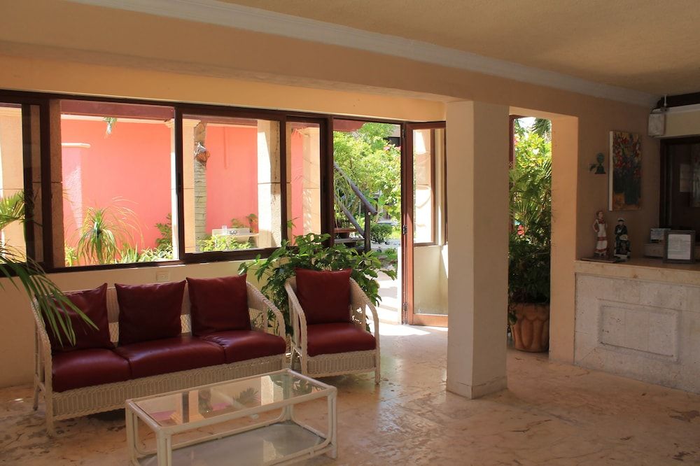 Hotel Cabanas Maria Del Mar 2