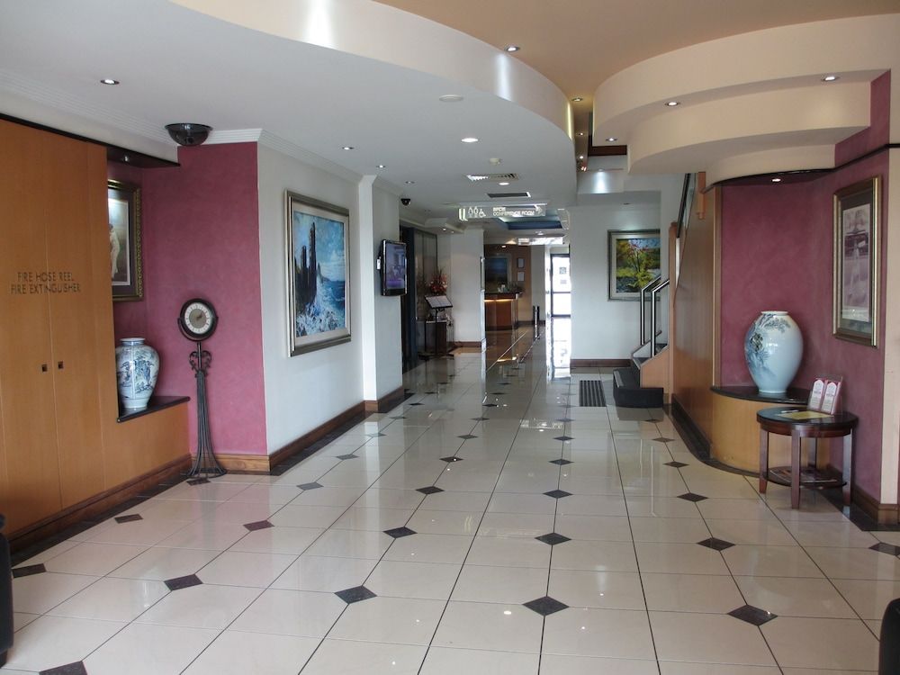 Springwood Tower Apartment Hotel 2