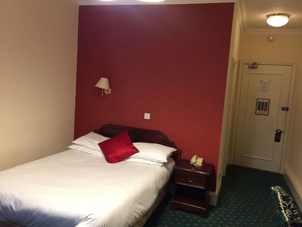 The Green Dragon Hotel 2