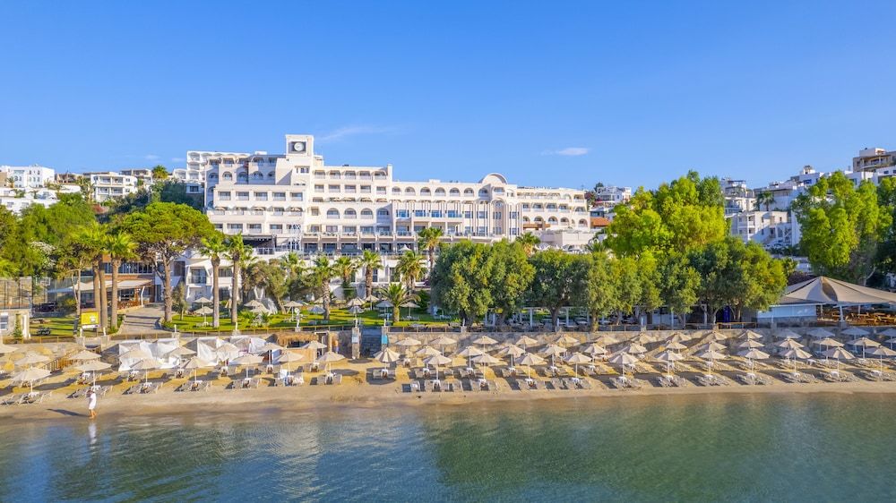 Azka Otel 1