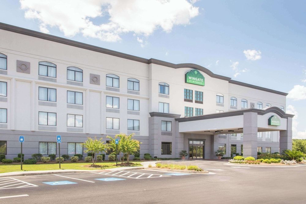 Wingate by Wyndham Savannah Pooler 1