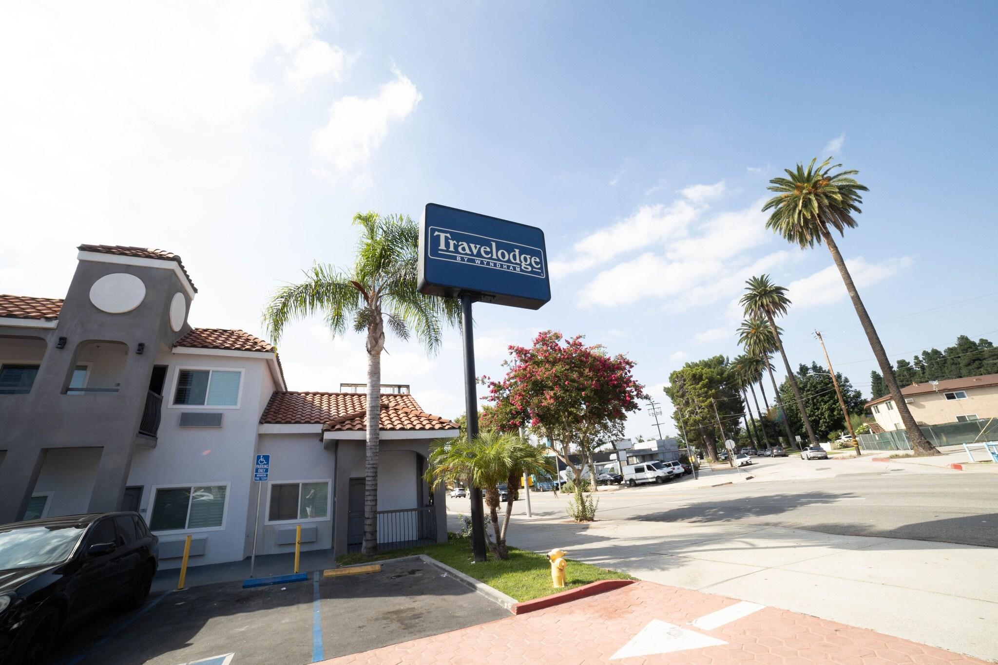 Travelodge by Wyndham Whittier 2